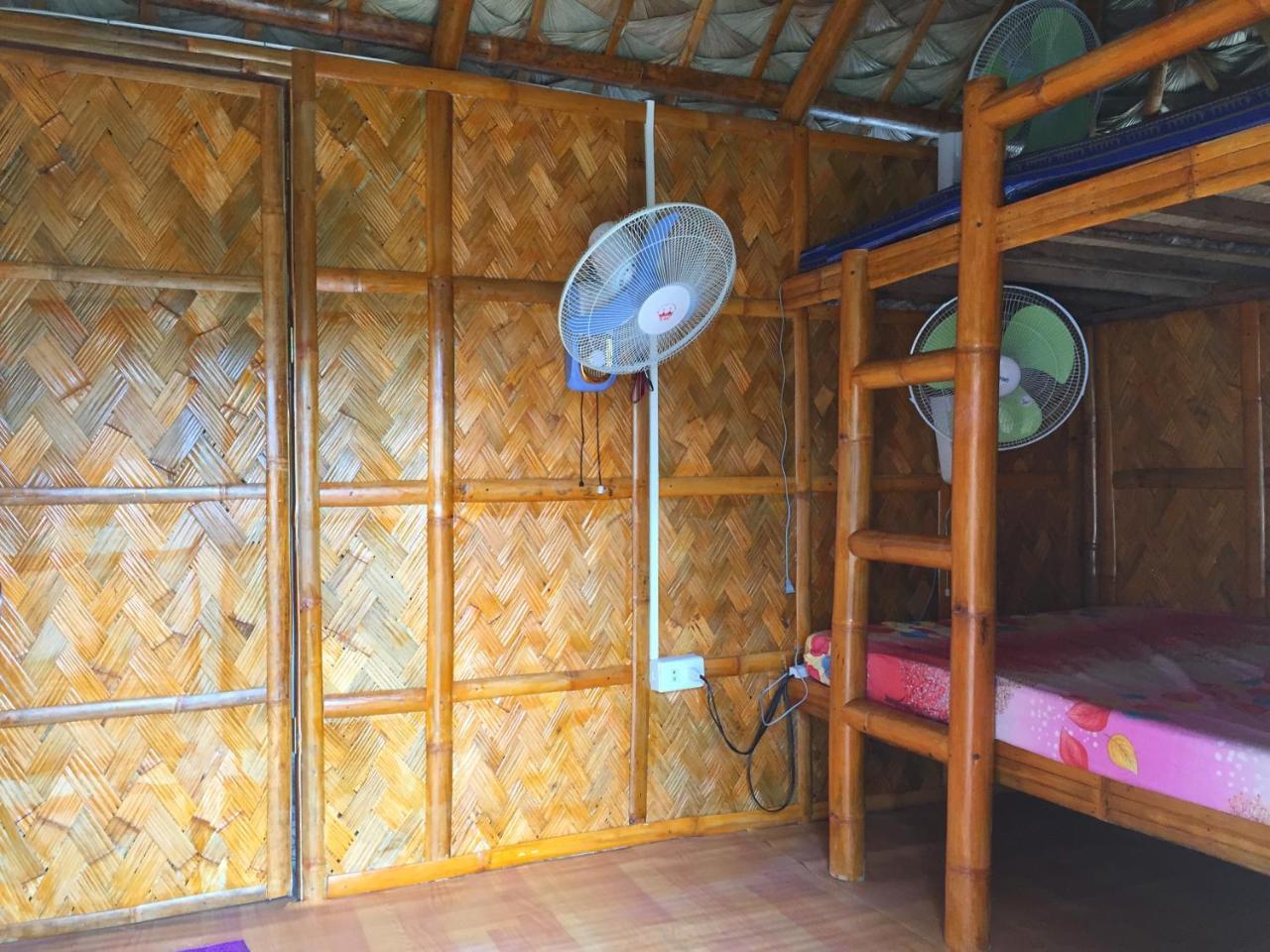 Sealovers' Place Masasa Beach Batangas Exterior photo